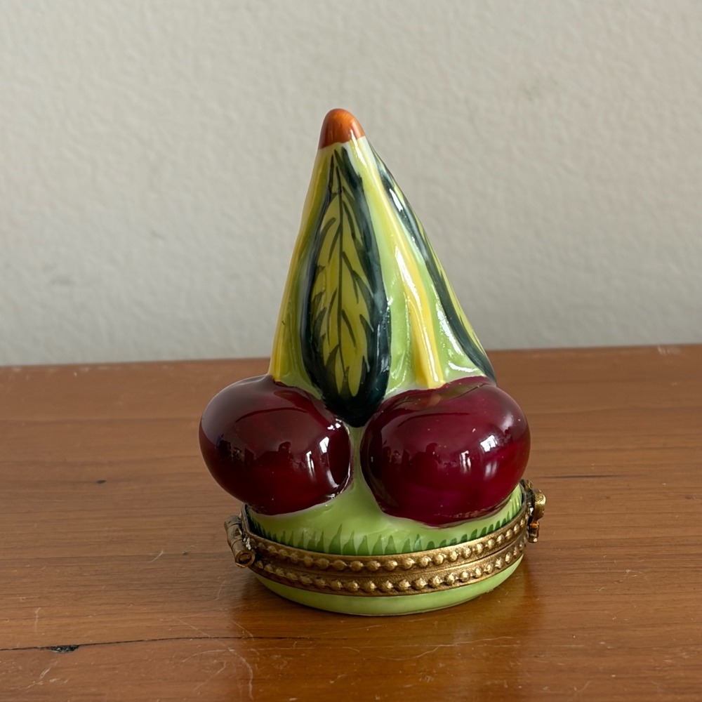 Limoges France Peint Main Cherry Porcelain Trinket Box Hand Painted Hinged Fruit